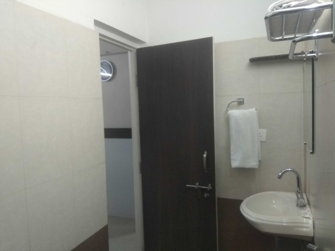 JK Rooms 141